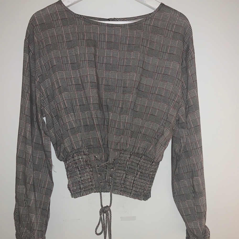 Plaid grey shirt with tie at the front